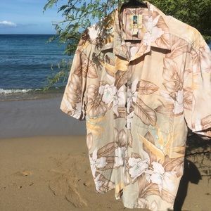 Vintage mens hawaiian aloha shirt